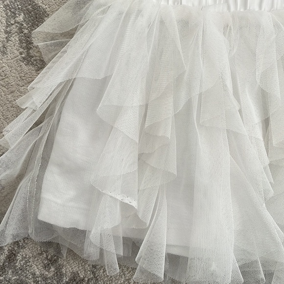 2T OshKosh white tutu - Picture 2 of 3